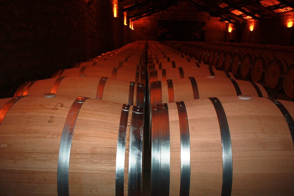 espana la rioja bodega barricas